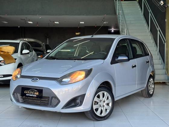 FORD FIESTA 1.0 ROCAM HATCH 8V FLEX 4P MANUAL FORD FIESTA 1.0 ROCAM HATCH 8V FLEX 4P MANUAL
